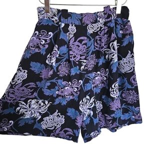 Vintage Maggie Lawrence purple floral rayon‎ shorts